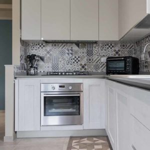 1-mobile_bianco_contemporaneo